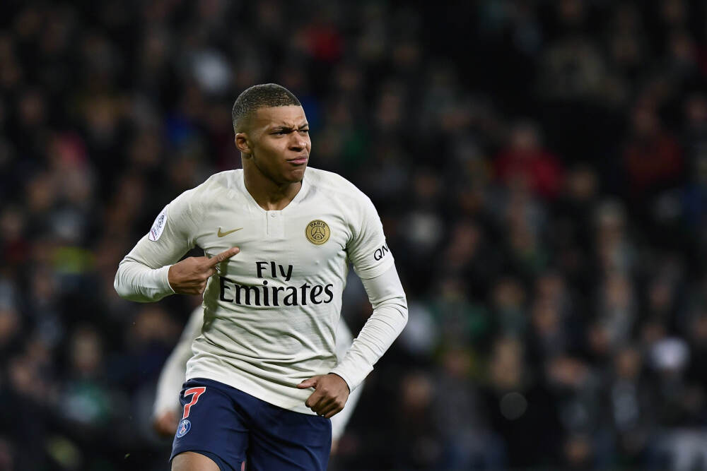 于喧腾之外，看见世界的广阔与精微｜新年献词